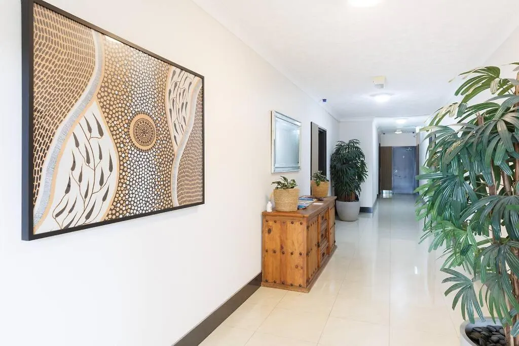 Spacious 2 Bed/2 Bath Garden Apartment Aircon Brisbane